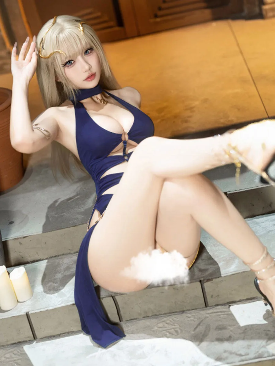 Sexy Queen Cutout Slit Dress
